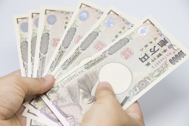 過払い金請求の費用を弁護士に払うのは前払い？後払い？